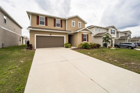 Villa ou maison à vendre à Winter Haven, Floride: 4 chambres, 241.55 m2 № 1517658 - photo 2