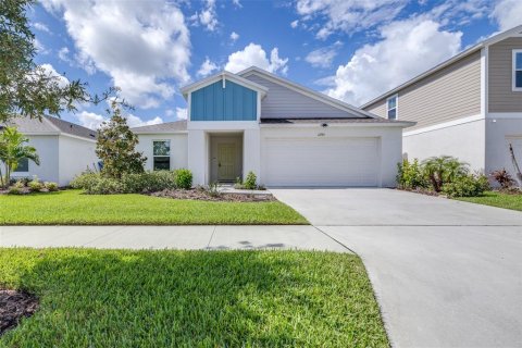House in Fish Hawk, Florida 4 bedrooms, 171.68 sq.m. № 2377941 - photo 2