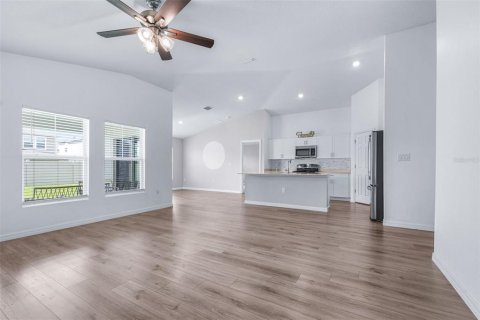House in Fish Hawk, Florida 4 bedrooms, 171.68 sq.m. № 2377941 - photo 17