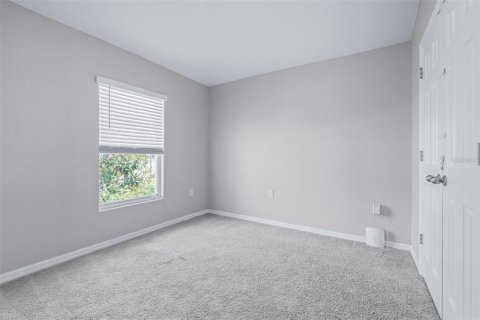 House in Fish Hawk, Florida 4 bedrooms, 171.68 sq.m. № 2377941 - photo 6