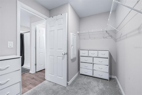 House in Fish Hawk, Florida 4 bedrooms, 171.68 sq.m. № 2377941 - photo 24