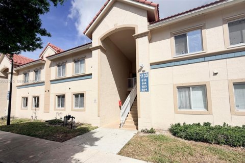 Кондоминиум с 3 спальнями в Уэст-Палм-Бич, Флорида № 2066253