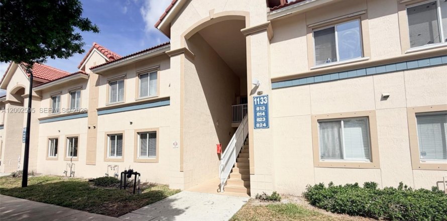 Кондоминиум с 3 спальнями в Уэст-Палм-Бич, Флорида № 2066253