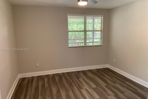 Condominio en alquiler en Pompano Beach, Florida, 1 dormitorio, 72.93 m2 № 2030779 - foto 4