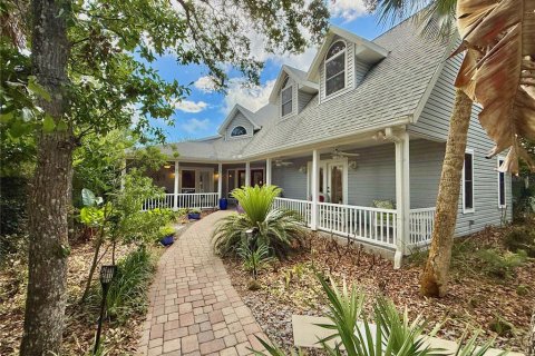 House in Flagler Beach, Florida 4 bedrooms, 239.69 sq.m. № 2122471