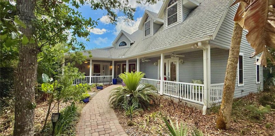 House in Flagler Beach, Florida 4 bedrooms, 239.69 sq.m. № 2122471