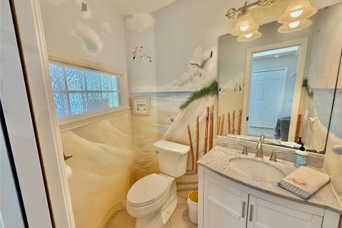 House in Flagler Beach, Florida 4 bedrooms, 239.69 sq.m. № 2122471 - photo 13