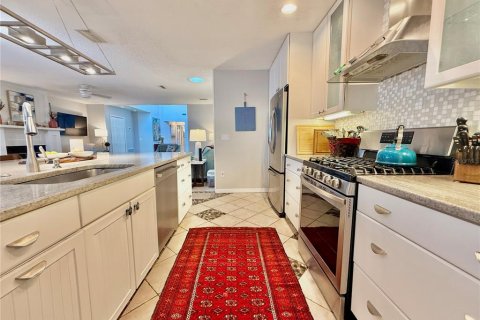 House in Flagler Beach, Florida 4 bedrooms, 239.69 sq.m. № 2122471 - photo 24