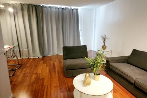 Copropriété à louer à Miami Beach, Floride: 1 chambre, 63.17 m2 № 2077991 - photo 8