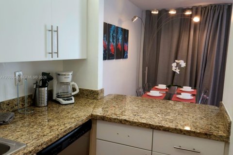 Copropriété à louer à Miami Beach, Floride: 1 chambre, 63.17 m2 № 2077991 - photo 20