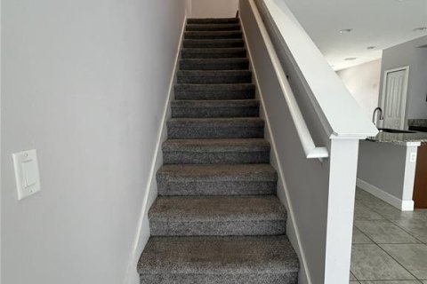 Touwnhouse à louer à Kissimmee, Floride: 3 chambres, 147.81 m2 № 2425993 - photo 7