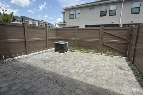 Touwnhouse à louer à Kissimmee, Floride: 3 chambres, 147.81 m2 № 2425993 - photo 6