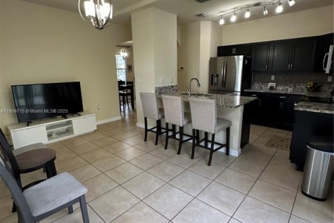 Touwnhouse à vendre à Homestead, Floride: 3 chambres, 126.81 m2 № 1965381 - photo 10