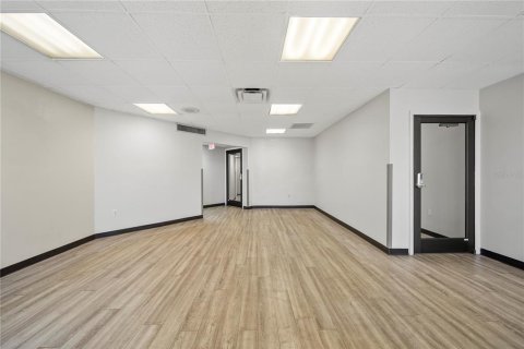 Commercial property in Tarpon Springs, Florida 198.07 sq.m. № 1849916 - photo 25