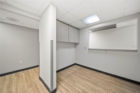 Commercial property in Tarpon Springs, Florida 198.07 sq.m. № 1849916 - photo 20