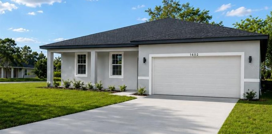 Villa ou maison à Poinciana, Floride 4 chambres, 156.45 m2 № 2149487