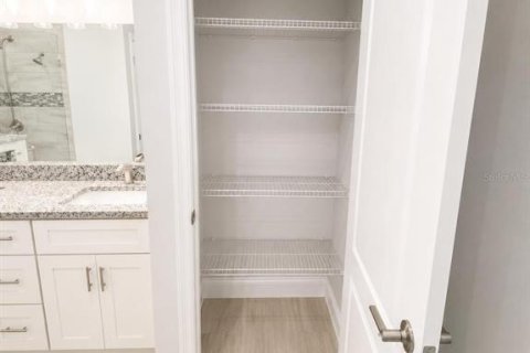 Villa ou maison à vendre à Poinciana, Floride: 4 chambres, 156.45 m2 № 2149487 - photo 6
