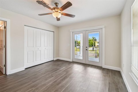 Apartamento en alquiler en Tarpon Springs, Florida, 2 dormitorios, 79.9 m2 № 1885403 - foto 23
