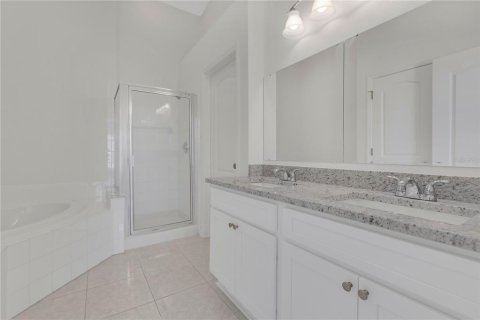 Villa ou maison à vendre à Riverview, Floride: 4 chambres, 179.86 m2 № 2419636 - photo 18