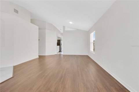 Villa ou maison à vendre à Riverview, Floride: 4 chambres, 179.86 m2 № 2419636 - photo 5