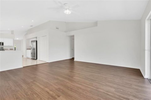 Villa ou maison à vendre à Riverview, Floride: 4 chambres, 179.86 m2 № 2419636 - photo 12