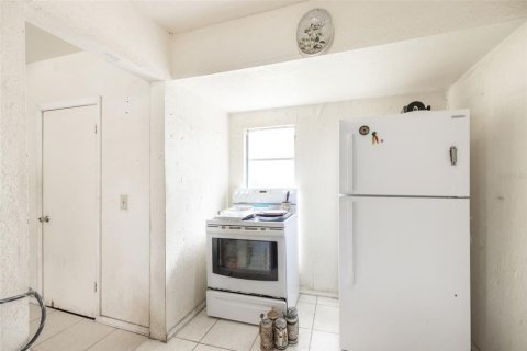 House in Tampa, Florida 4 bedrooms, 138.33 sq.m. № 1816067 - photo 11