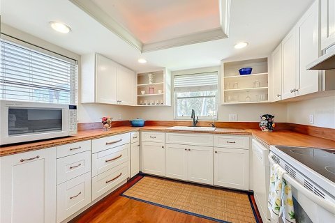 House in Bradenton, Florida 2 bedrooms, 130.9 sq.m. № 2223175 - photo 13