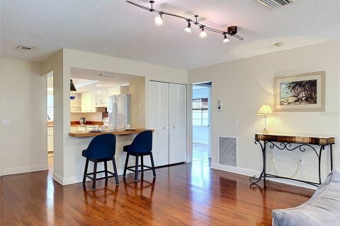 House in Bradenton, Florida 2 bedrooms, 130.9 sq.m. № 2223175 - photo 23