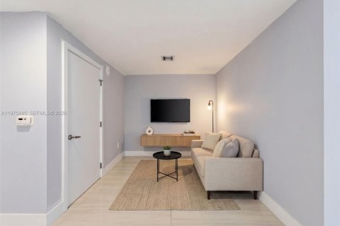 Copropriété à vendre à North Miami Beach, Floride: 1 chambre, 87.05 m2 № 2042121 - photo 20
