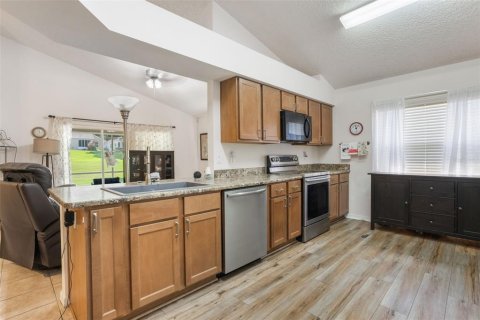 Casa en venta en Clermont, Florida, 2 dormitorios, 135.64 m2 № 1912144 - foto 11