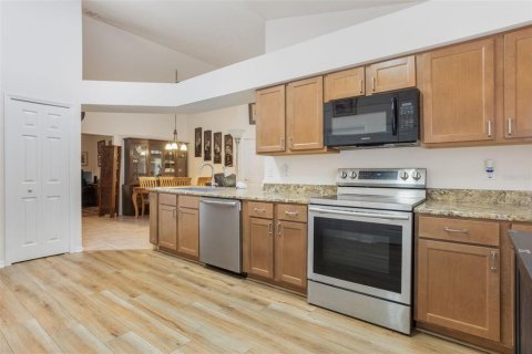 Casa en venta en Clermont, Florida, 2 dormitorios, 135.64 m2 № 1912144 - foto 9