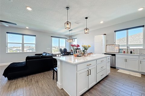 Купить виллу или дом в Маскотт, Флорида 4 комнаты, 157.56м2, № 2138804 - фото 15