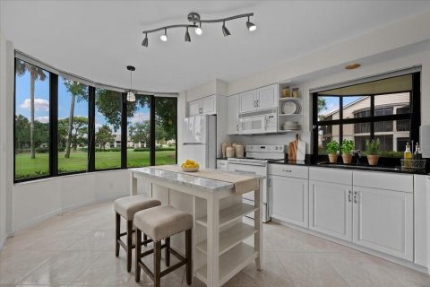 Condo in Jupiter, Florida, 2 bedrooms  № 2392832 - photo 16