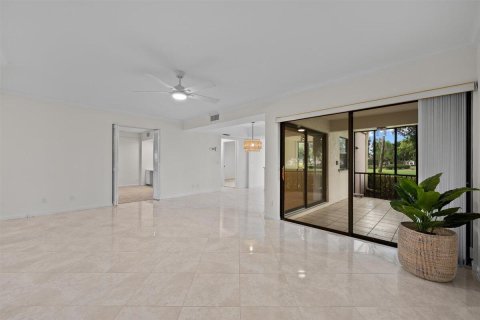 Condo in Jupiter, Florida, 2 bedrooms  № 2392832 - photo 14