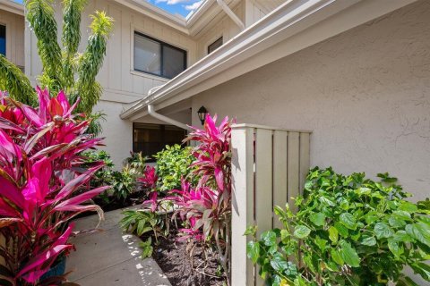 Condo in Jupiter, Florida, 2 bedrooms  № 2392832 - photo 2