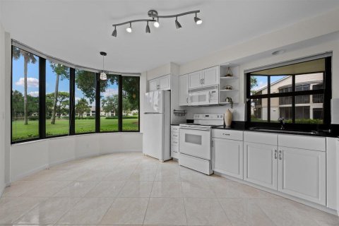 Condo in Jupiter, Florida, 2 bedrooms  № 2392832 - photo 17