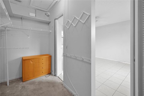 Townhouse in Plantation, Florida 2 bedrooms, 113.71 sq.m. № 1783692 - photo 11