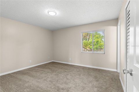 House in Edgewater, Florida 3 bedrooms, 112.88 sq.m. № 1525363 - photo 9