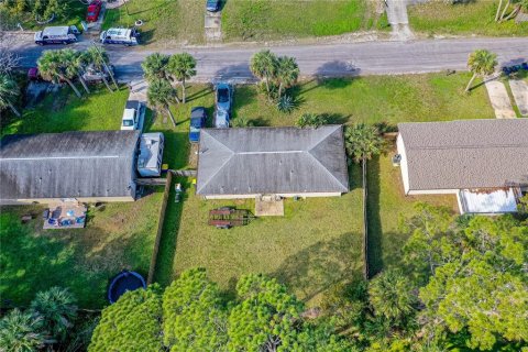 House in Edgewater, Florida 3 bedrooms, 112.88 sq.m. № 1525363 - photo 23
