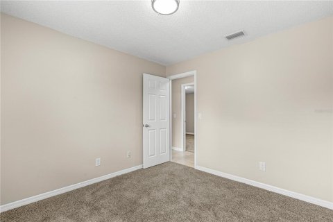 House in Edgewater, Florida 3 bedrooms, 112.88 sq.m. № 1525363 - photo 13