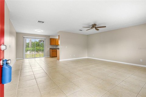 House in Edgewater, Florida 3 bedrooms, 112.88 sq.m. № 1525363 - photo 2