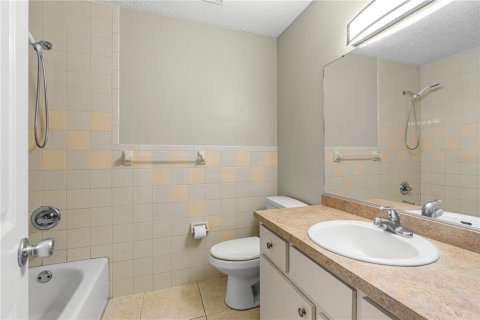 House in Edgewater, Florida 3 bedrooms, 112.88 sq.m. № 1525363 - photo 16