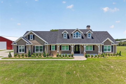 Villa ou maison à Lady Lake, Floride 3 chambres, 276.85 m2 № 2120280