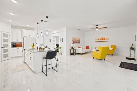 Villa ou maison à vendre à Mount Dora, Floride: 4 chambres, 252.6 m2 № 2416983 - photo 11