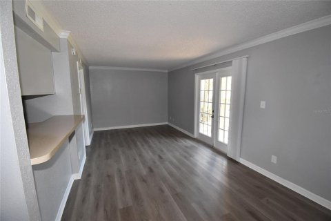 Copropriété à louer à Altamonte Springs, Floride: 1 chambre, 39.02 m2 № 2405769 - photo 2