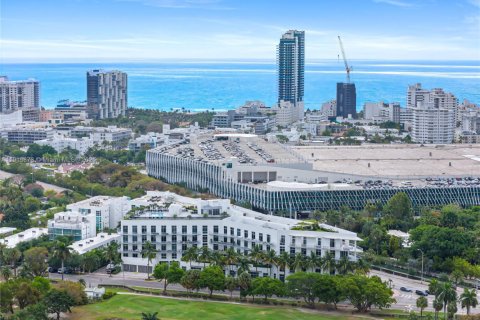 Condominio en venta en Miami Beach, Florida, 1 dormitorio, 74.51 m2 № 1972748 - foto 4