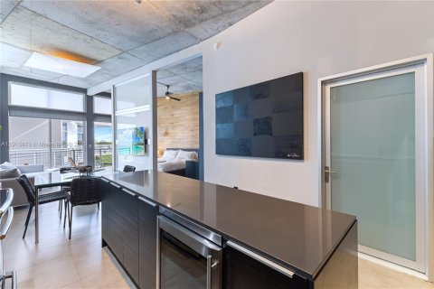 Condominio en venta en Miami Beach, Florida, 1 dormitorio, 74.51 m2 № 1972748 - foto 6