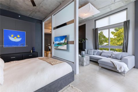 Condominio en venta en Miami Beach, Florida, 1 dormitorio, 74.51 m2 № 1972748 - foto 12