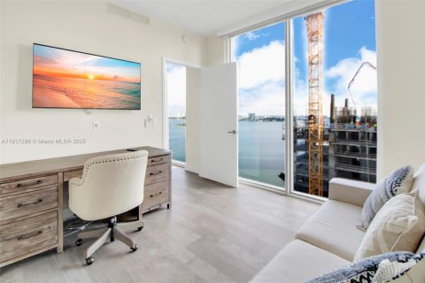 Снять в аренду кондоминиум в Майами, Флорида 3 спальни, 173.54м2, № 1974474 - фото 22
