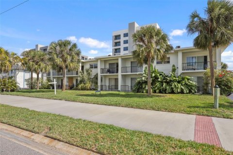 Apartment in Saint Petersburg, Florida 2 bedrooms, 92.9 sq.m. № 2351724